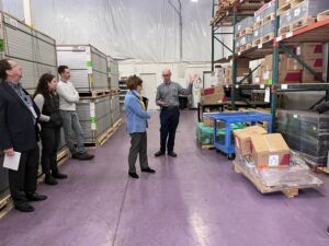 Congresswoman-Bonamici-Visits-A&Amp;R-Solar