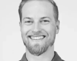A&R Employee Gene Lowell